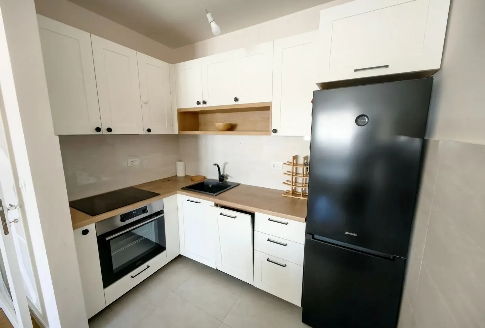 Prodaja, jednosoban stan, 49m², Central Point, Podgorica