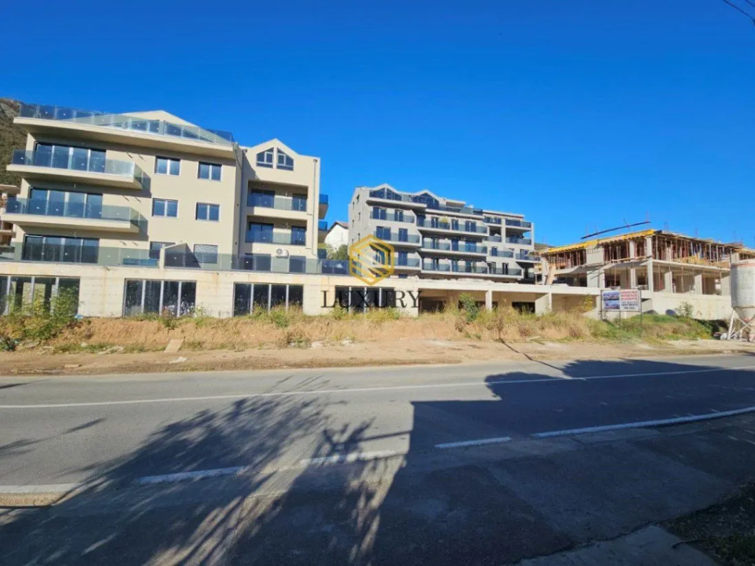 Prodaja, jednosoban stan, 50m², Baošići, Herceg Novi