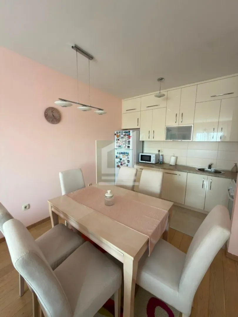 Izdavanje, dvosoban stan, 70m², City Kvart, Podgorica
