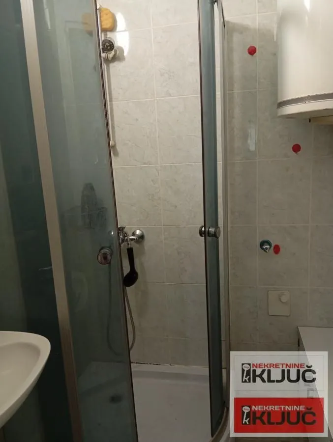 Prodaja, dvosoban stan, 70m², Bulevar Oslobodjenja, Novi Sad Sve Podlokacije