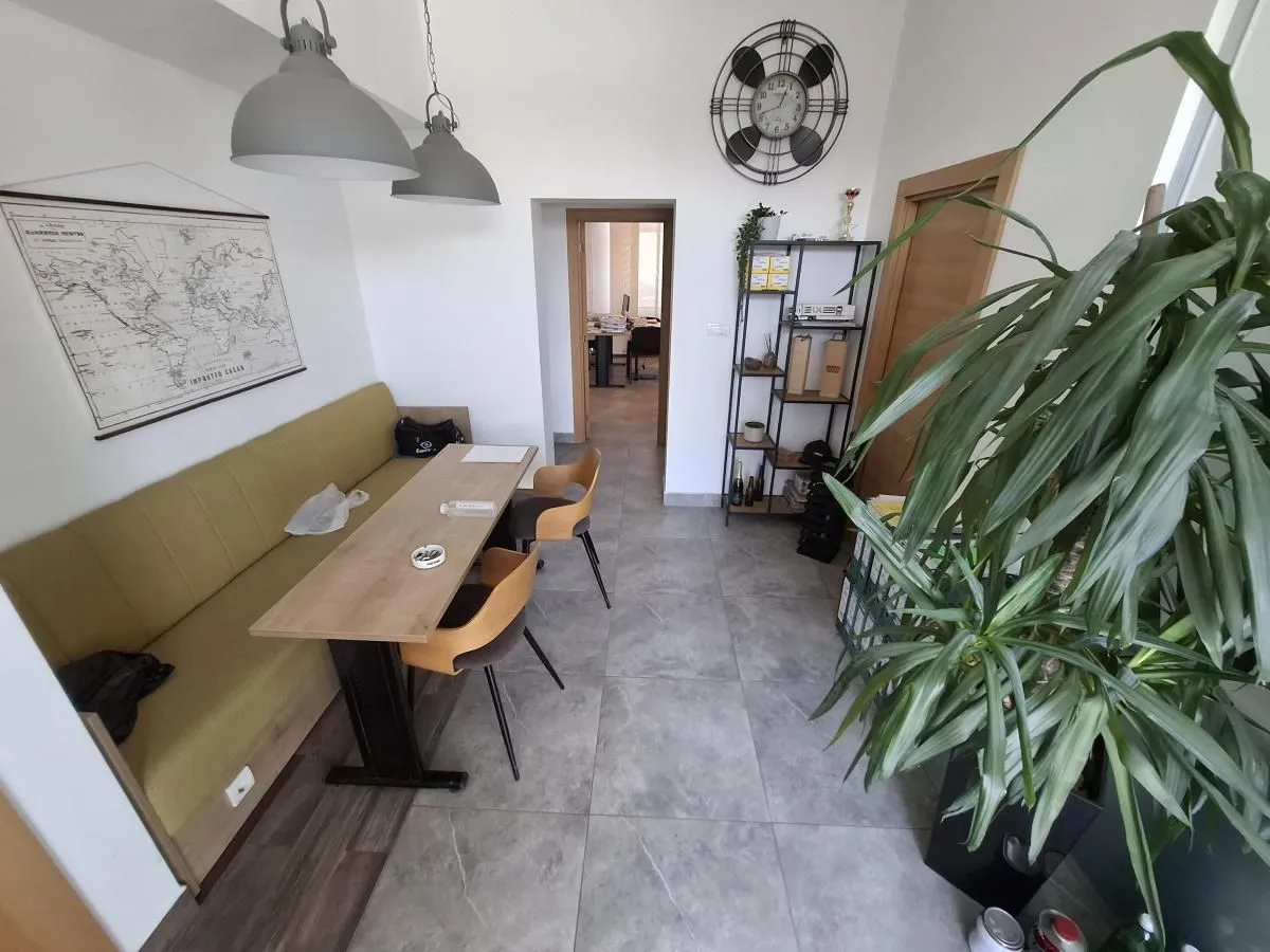 Rent, office space, 100m², Klisa, Novi Sad Sve Podlokacije