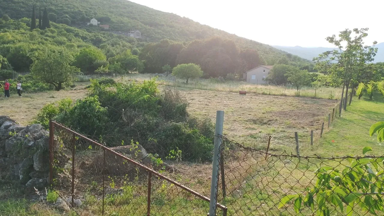 Sale, land lot, 2000m², Podgorica, Crna Gora