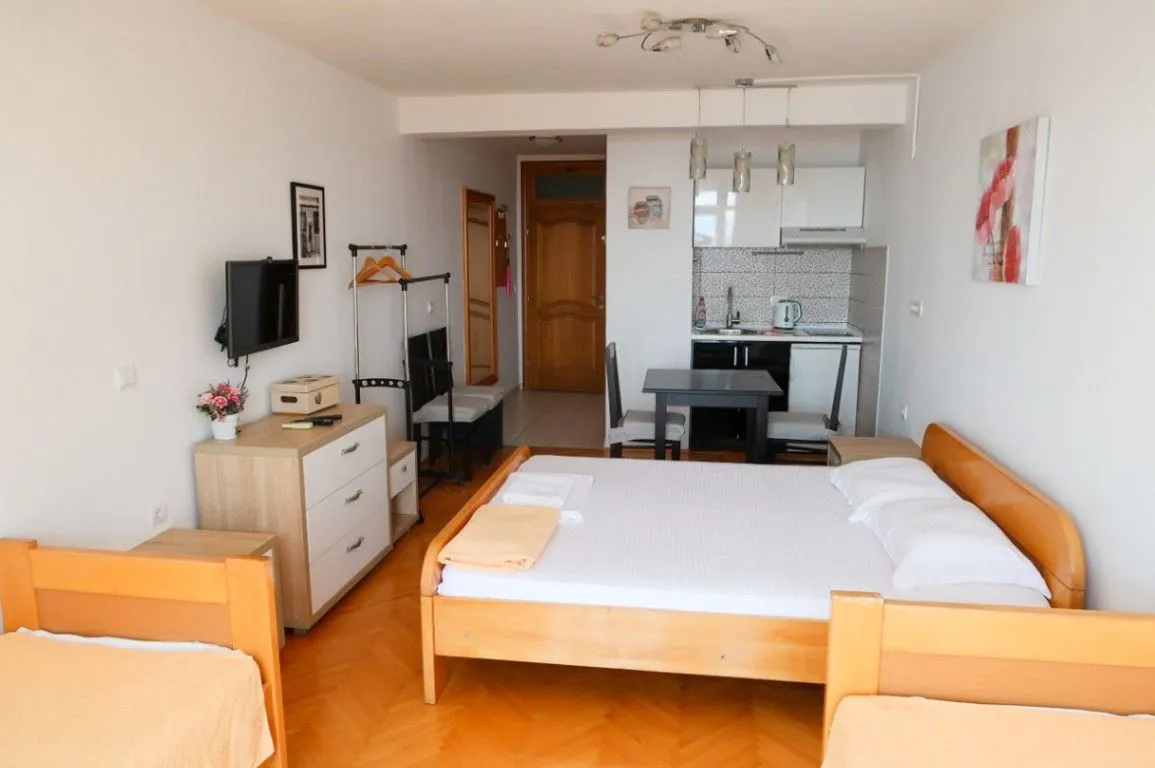 Sale, studio apartment, 26m², Rafailovići, Budva