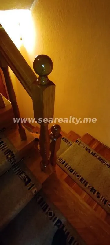 Sale, house, 190m², Dobrota, Kotor