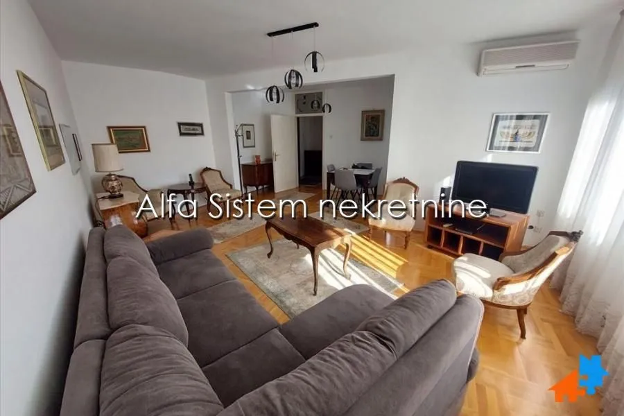 Rent, three bedroom apartment, 83m², Vračar Centar, Vračar Sve Podlokacije