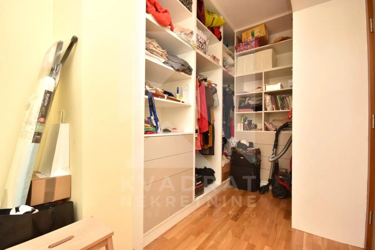 Prodaja, trosoban stan, 87m², Tuški Put, Podgorica