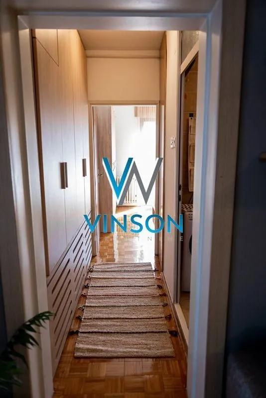 Izdavanje, dvosoban stan, 71m², Centar, Novi Sad