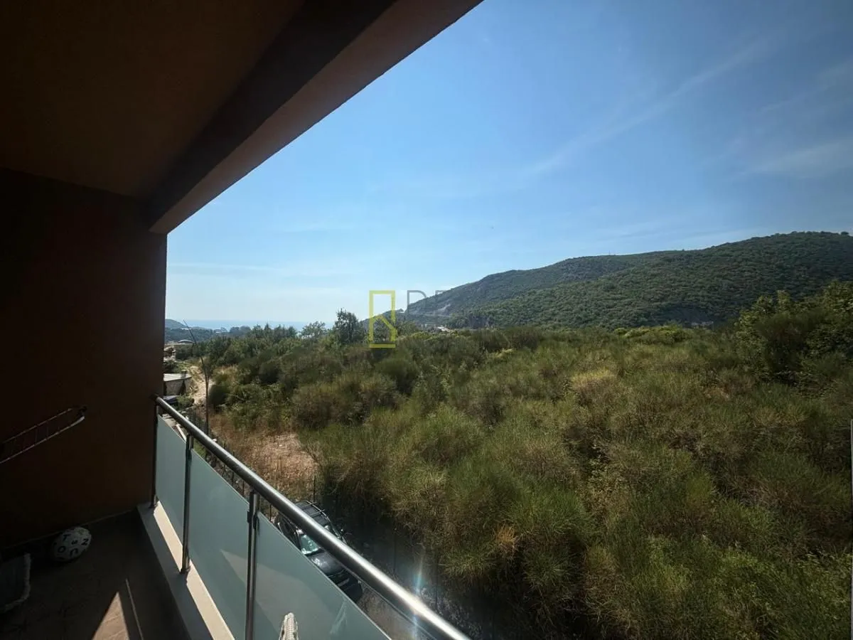 Prodaja, dvosoban stan, 68m², Bečići, Budva