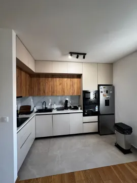 Prodaja, dvosoban stan, 72m², New City, Podgorica - image 2