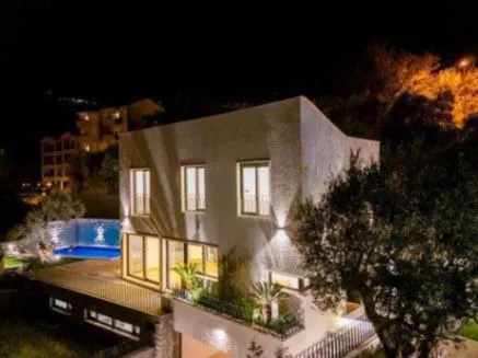 Sale, house, 240m², Kamenovo, Budva