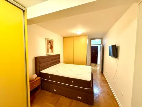 Izdavanje, jednosoban stan, 56m², Preko Morače, Podgorica - image 8