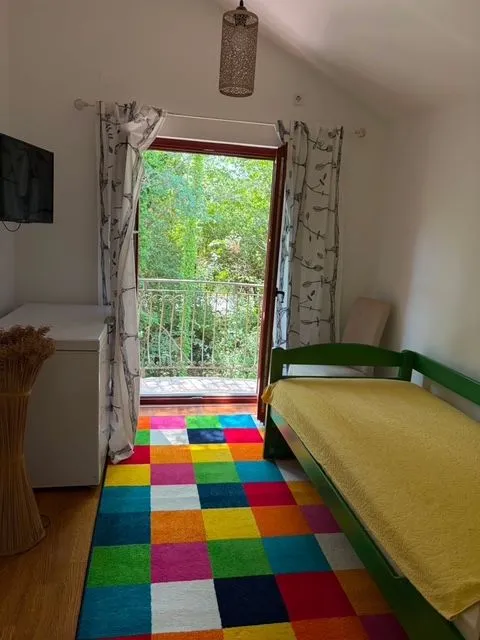 Rent, house, 130m², Radanovići, Kotor