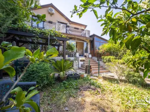 Prodaja, kuća, 130m², Tivat, Crna Gora - image 45