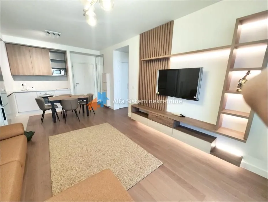 Izdavanje, dvosoban stan, 55m², Savski Venac, Beograd