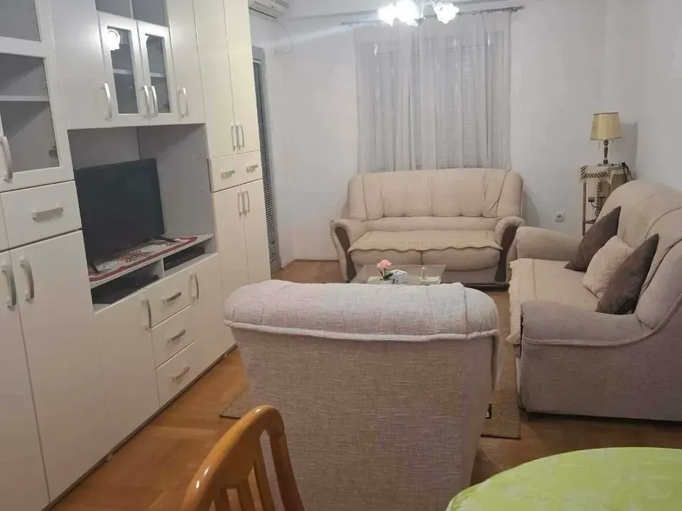Rent, one bedroom apartment, 53m², Rozino, Budva
