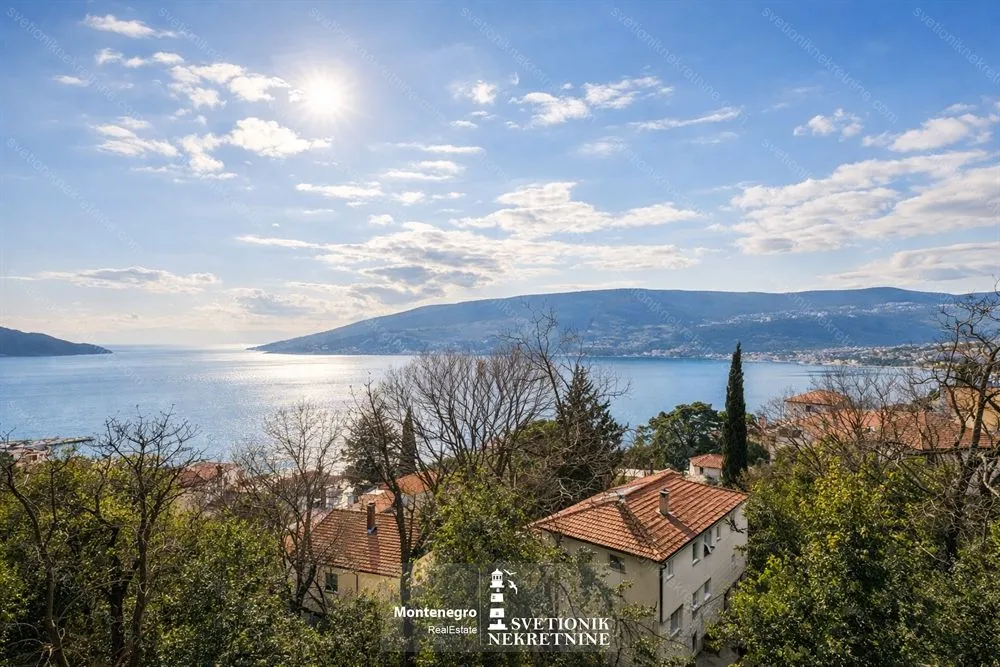 Prodaja, dvosoban stan, 69m², Centar, Herceg Novi