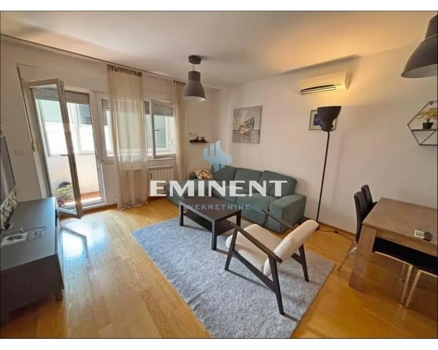 Izdavanje, trosoban stan, 60m², Lekino Brdo, Voždovac Sve Podlokacije