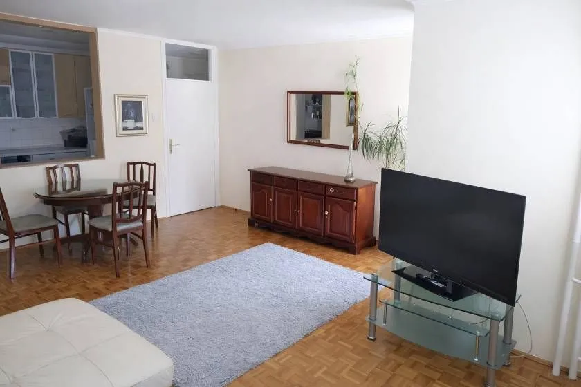 Prodaja, trosoban stan, 79m², Novi Beograd Blok 22, Novi Beograd Sve Podlokacije