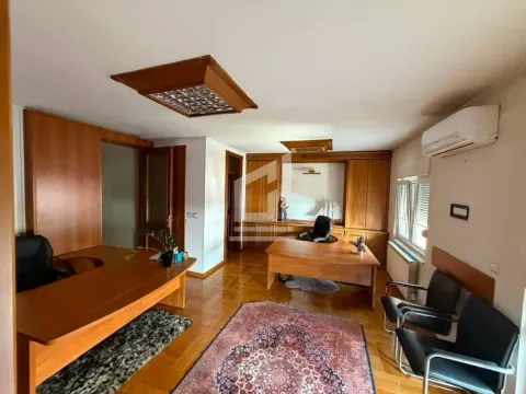 Rent, office space, 150m², Ljubović, Podgorica - image 2
