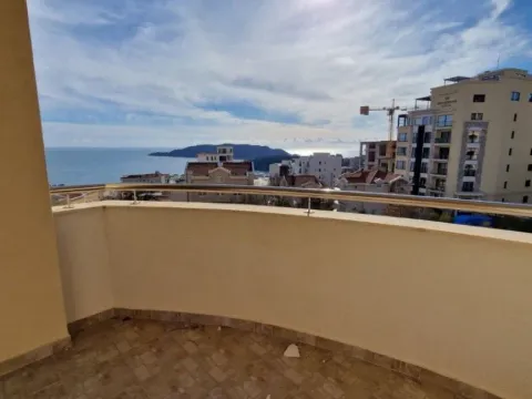 Sale, one bedroom apartment, 53m², Bečići, Budva - image 1