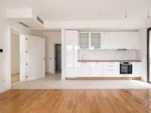 Prodaja, jednosoban stan, 50m², Centar, Tivat - image 29