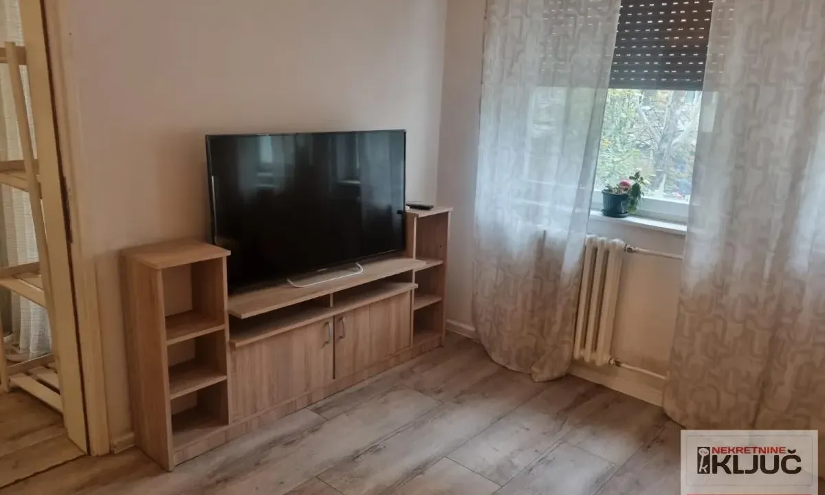 Prodaja, dvosoban stan, 56m², Sajmište, Novi Sad