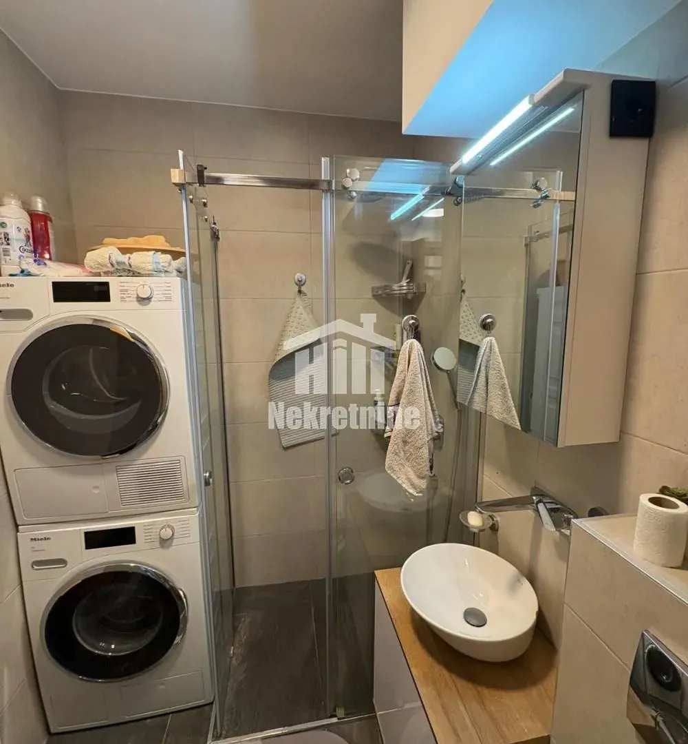 Prodaja, trosoban stan, 74m², Stari Grad, Beograd