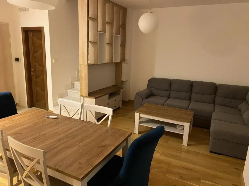 Izdavanje, dvosoban stan, 75m², Ljubović, Podgorica