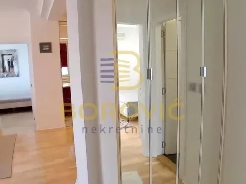 Izdavanje, četvorosoban stan, 102m², Savski Venac, Beograd - image 6