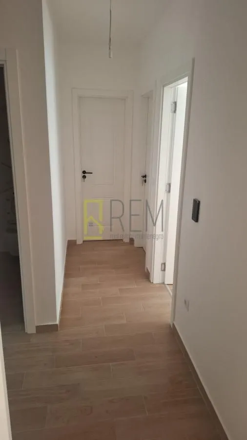 Prodaja, dvosoban stan, 61m², Zagorič, Podgorica