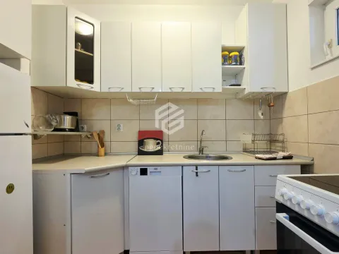 Izdavanje, dvosoban stan, 60m², Blok 9, Podgorica - image 4