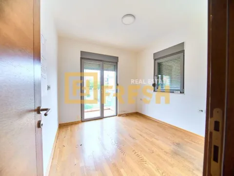 Izdavanje, poslovni prostor, 85m², Krivi Most, Podgorica - image 10