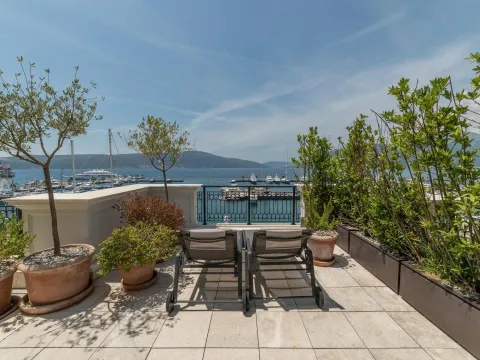 Sale, four bedroom apartment, 595m², Porto Montenegro, Tivat - image 9