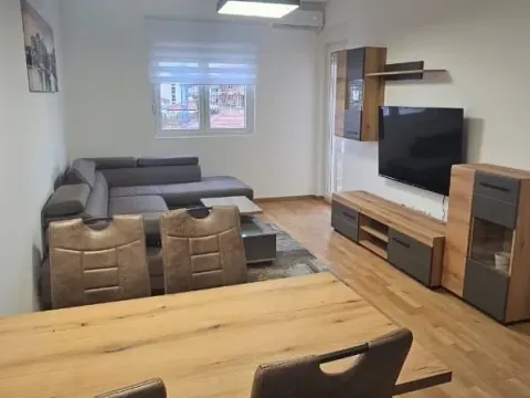 Rent, one bedroom apartment, 48m², Stari Aerodrom, Podgorica - image 2