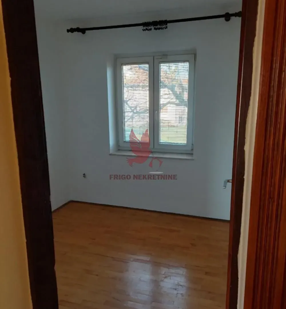 Sale, house, 160m², Medjulužje, Mladenovac