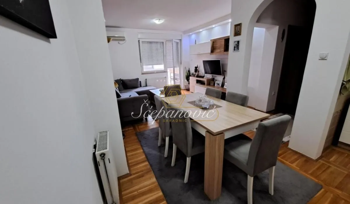Prodaja, dvosoban stan, 49m², Rotkvarija, Novi Sad Sve Podlokacije