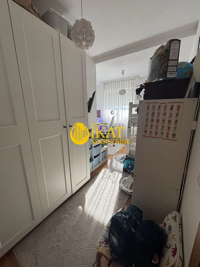 Sale, three bedroom apartment, 69m², Zvezdara Sve Podlokacije, Beograd