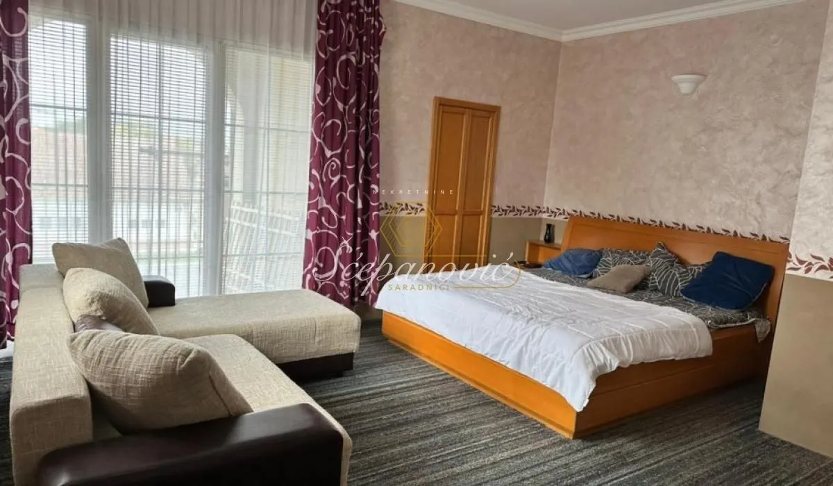 Prodaja, stan, 193m², Centar, Novi Sad