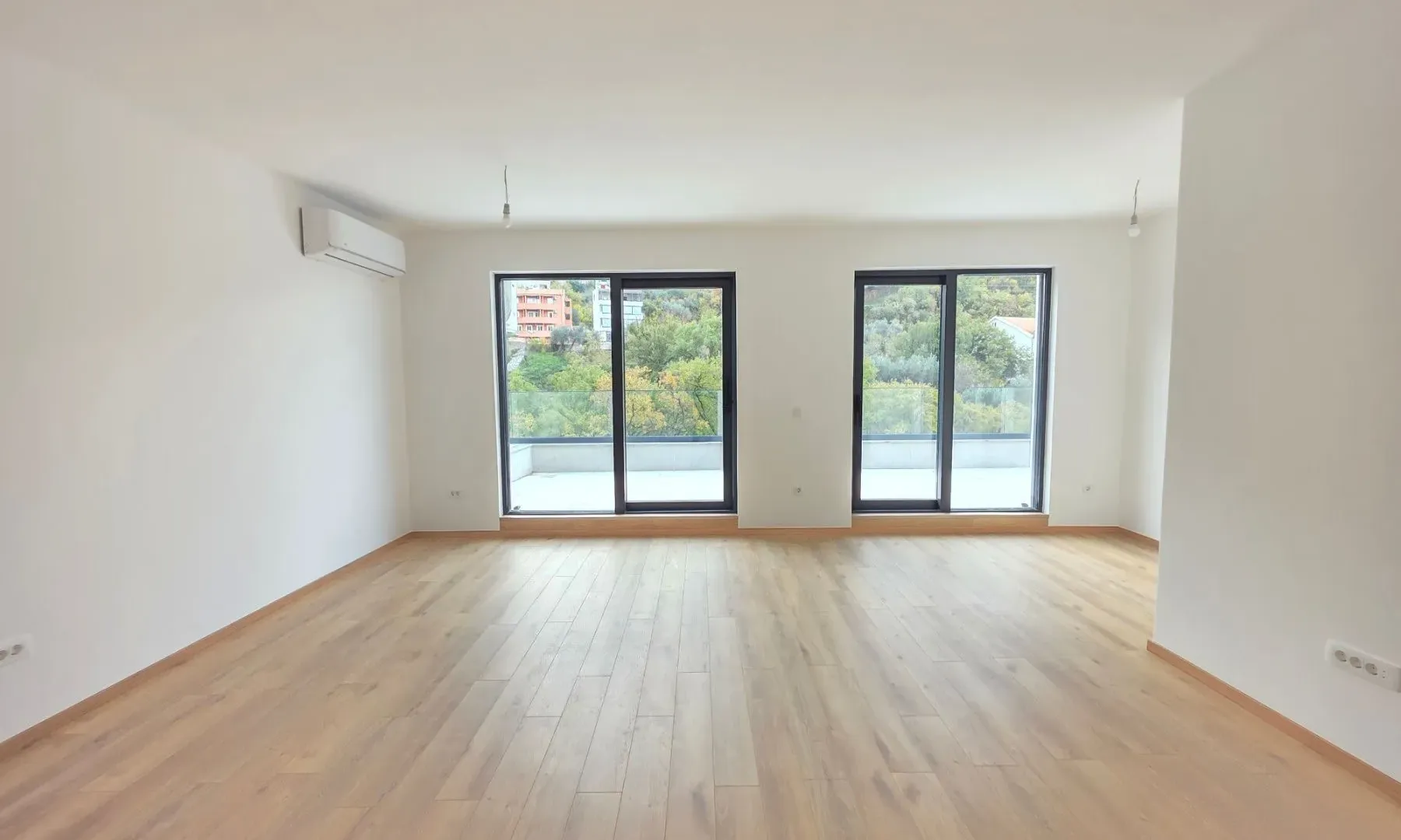 Sale, two bedroom apartment, 108m², Kamenovo, Budva