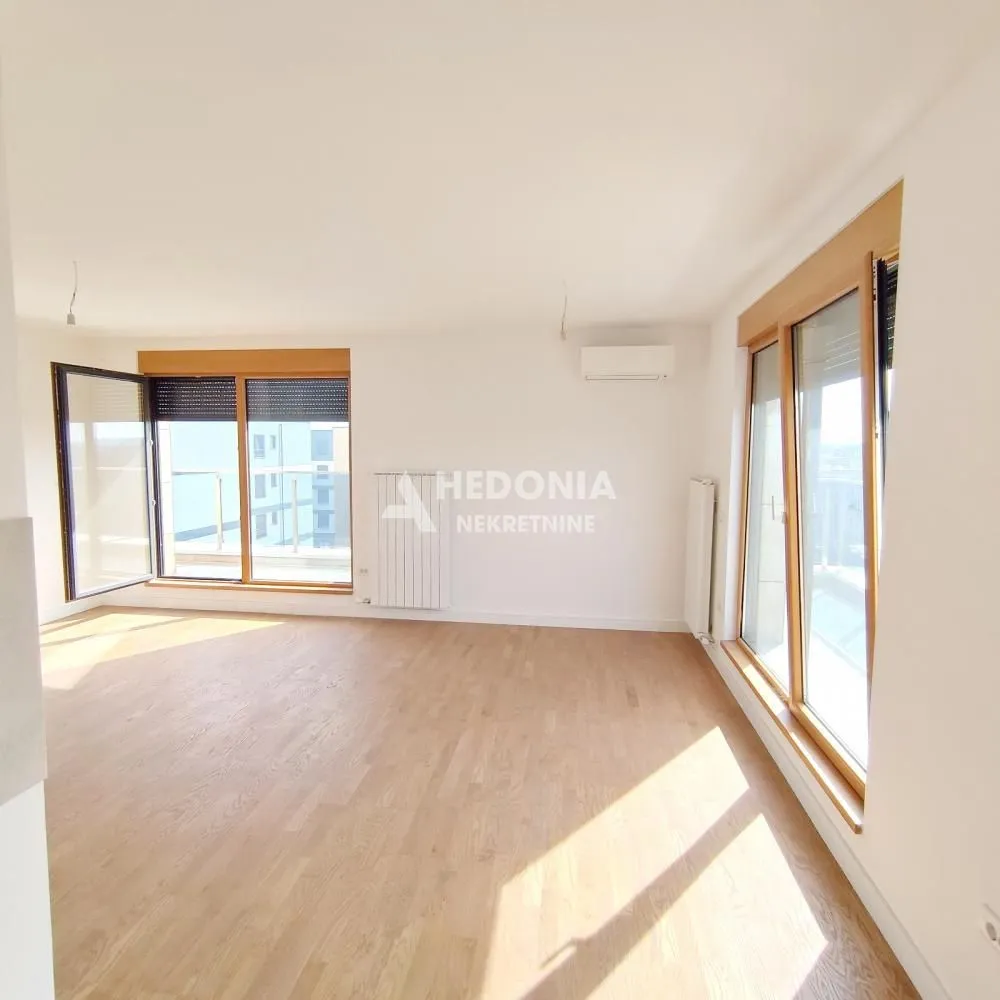 Rent, four bedroom apartment, 131m², Zemun Sve Podlokacije, Beograd