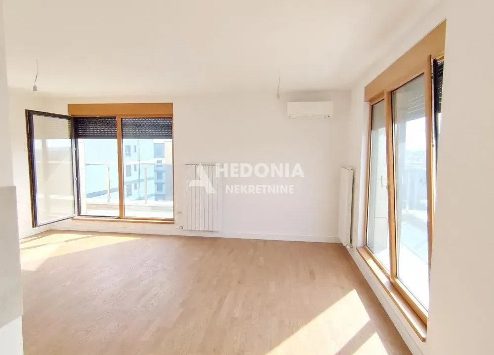 Rent, four bedroom apartment, 131m², Zemun Sve Podlokacije, Beograd