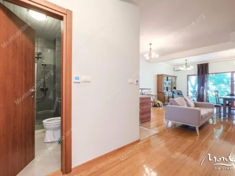 Sale, three bedroom apartment, 130m², Risan, Kotor - image 15