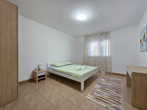 Sale, two bedroom apartment, 90m², Bečići, Budva - image 8