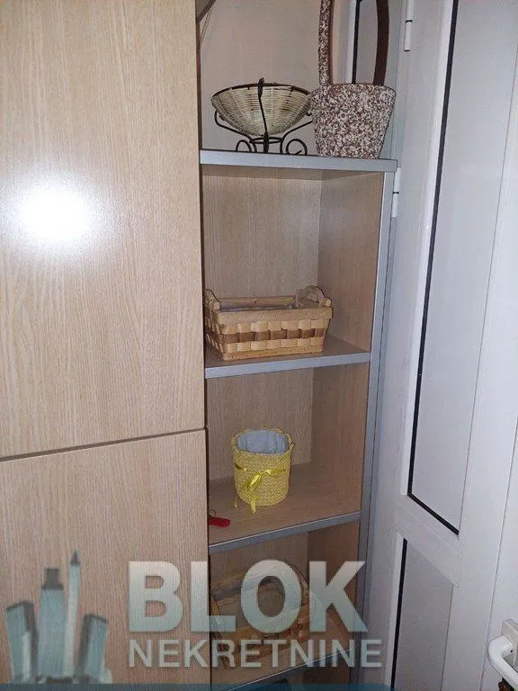 Izdavanje, dvosoban stan, 63m², Blok 6, Podgorica