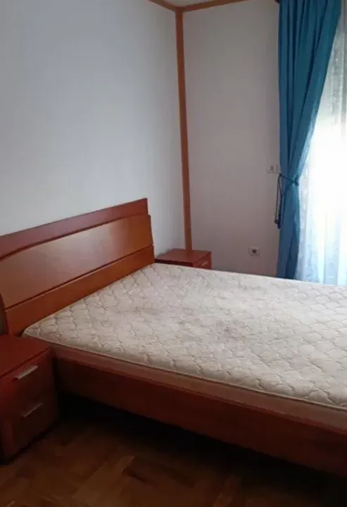 Izdavanje, jednosoban stan, 40m², Stari Aerodrom, Podgorica