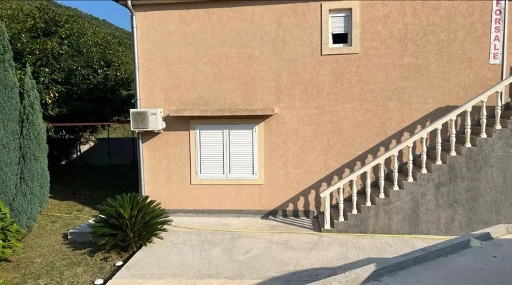 Sale, house, 750m², Kotor, Crna Gora