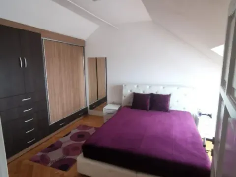 Izdavanje, trosoban stan, 43m², Detelinara, Novi Sad Sve Podlokacije - image 17