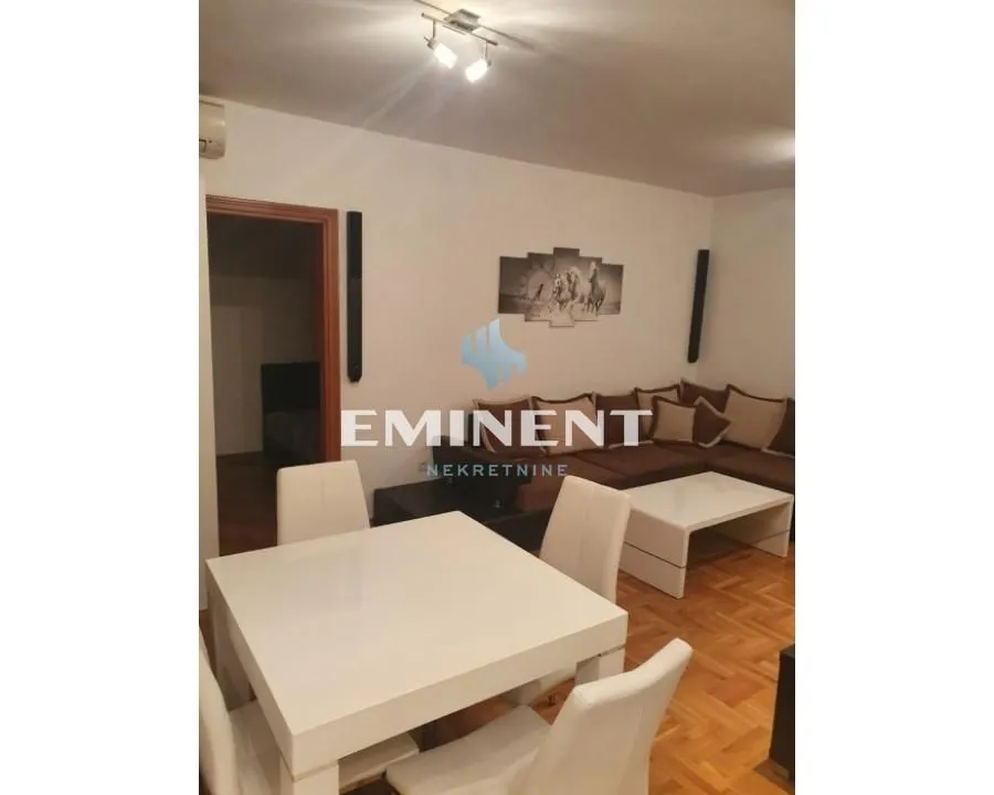 Rent, two bedroom apartment, 40m², Crveni Krst, Beograd
