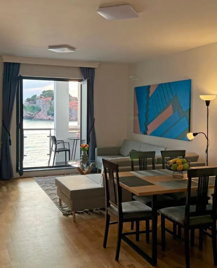 Sale, two bedroom apartment, 56m², Sveti Stefan, Budva