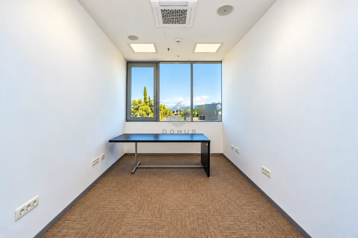 Rent, office space, 600m², Donja Gorica, Podgorica